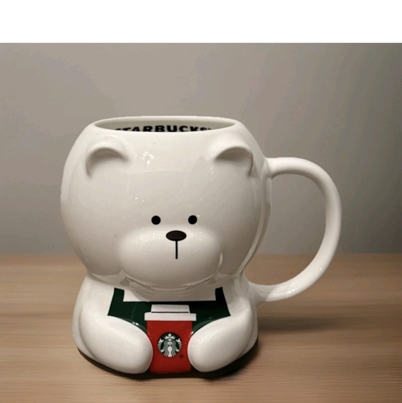 Starbucks 2025 Holidays Christmas Bearista Bear Mug Exclusive in hand - Picture 2 of 4